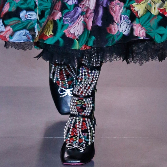 NWT$3400 Gucci Taide Pearlescent Caged Boot Pumps - Picture 2 of 16